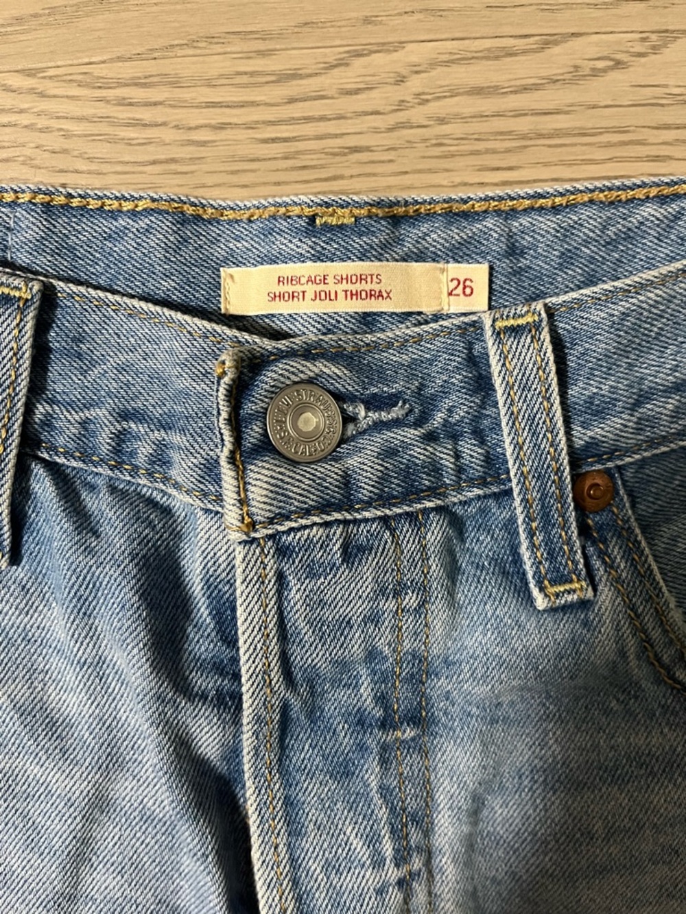 Levi's Button Fly Distressed Ribcage Shorts - Picture 2 of 4